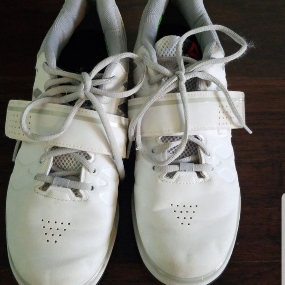 Reebok size 7 1/2 powerlifting shoes
